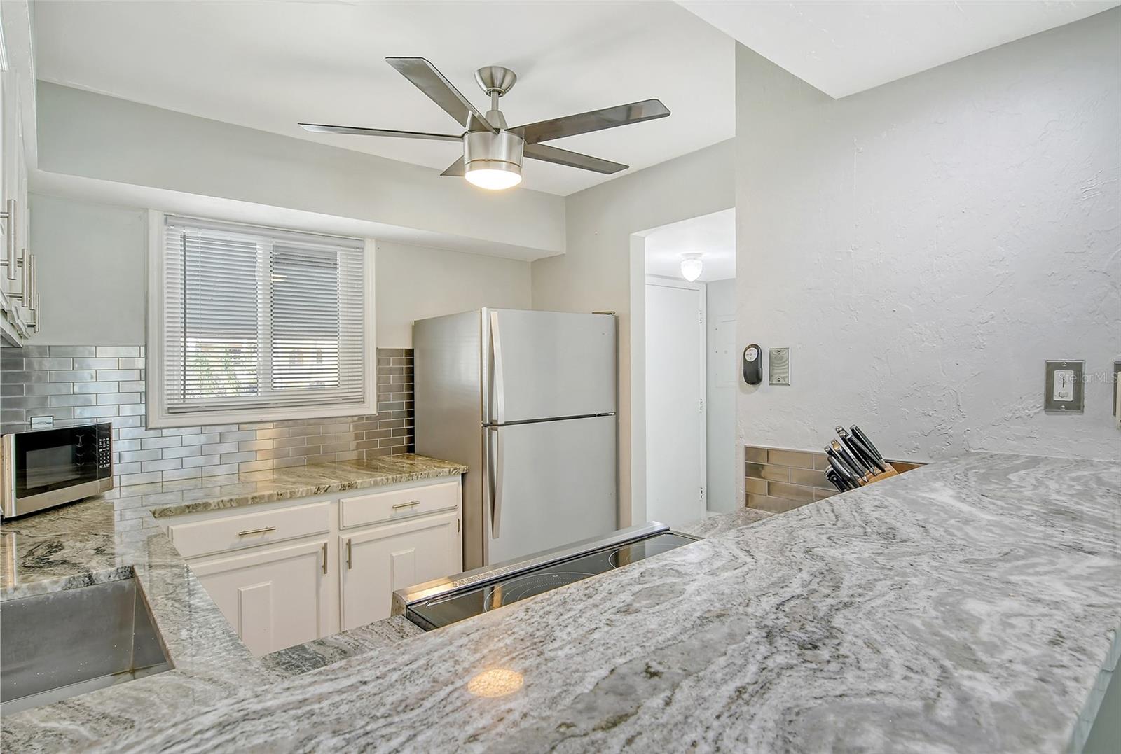 1801 GULF DR N #204, BRADENTON BEACH, FL, 34217