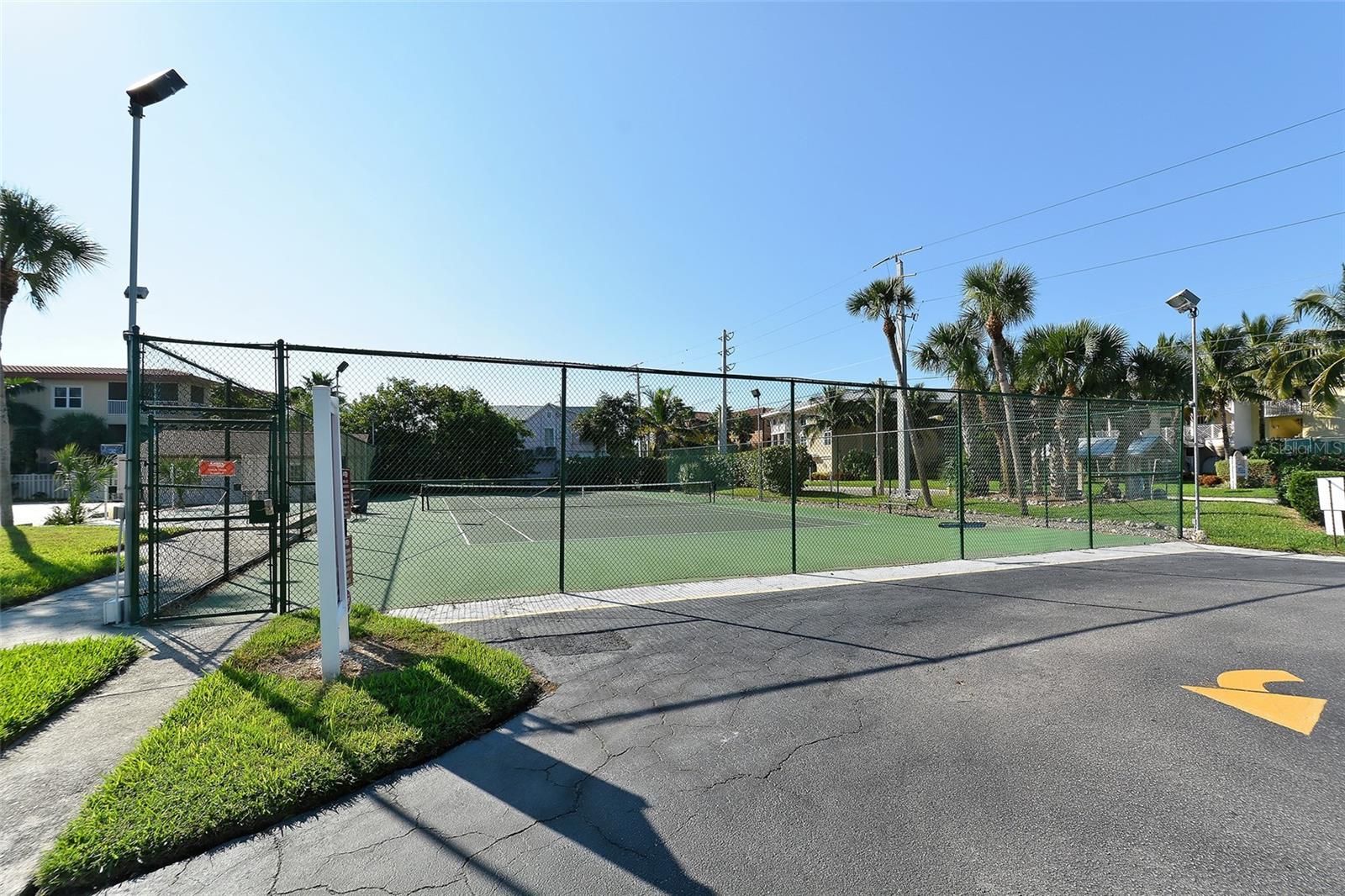1801 GULF DR N #204, BRADENTON BEACH, FL, 34217