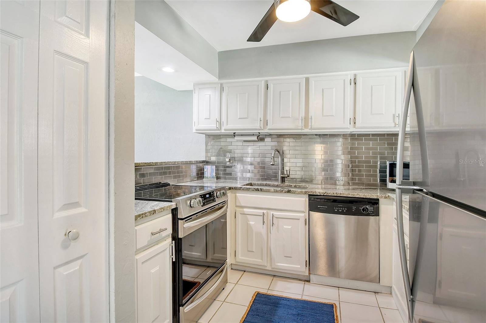 1801 GULF DR N #204, BRADENTON BEACH, FL, 34217