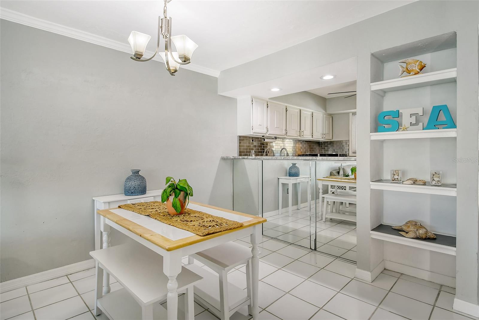1801 GULF DR N #204, BRADENTON BEACH, FL, 34217