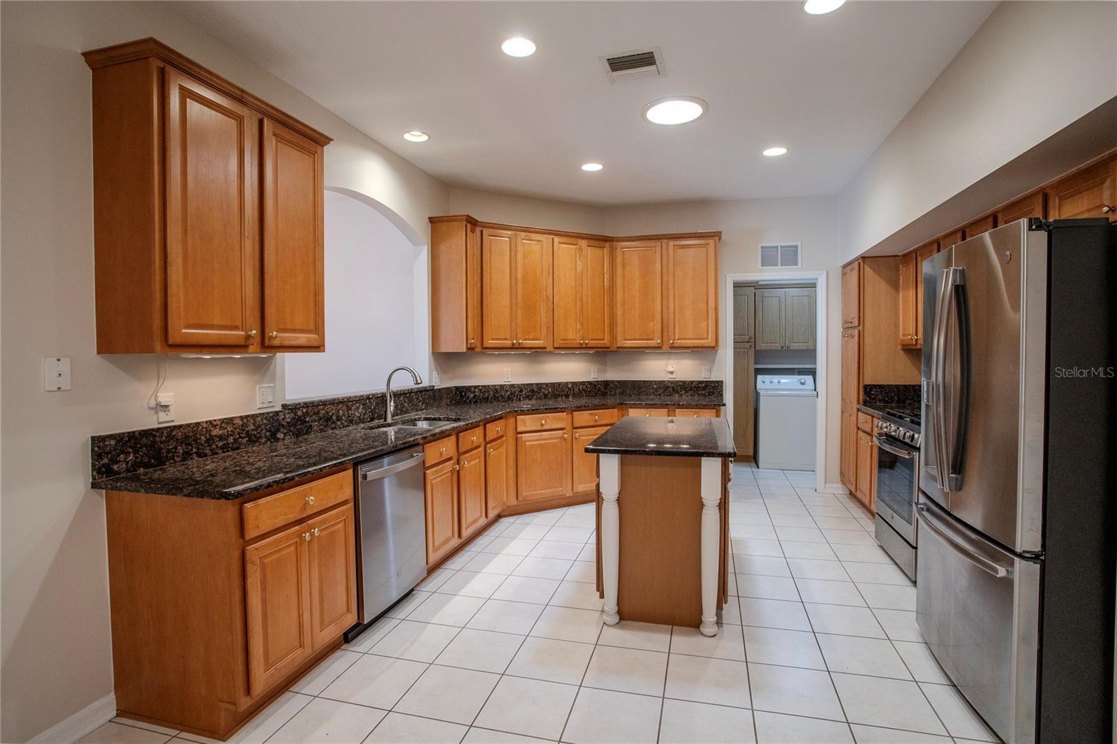 5075 CHINA SEA DR, TAVARES, FL, 32778