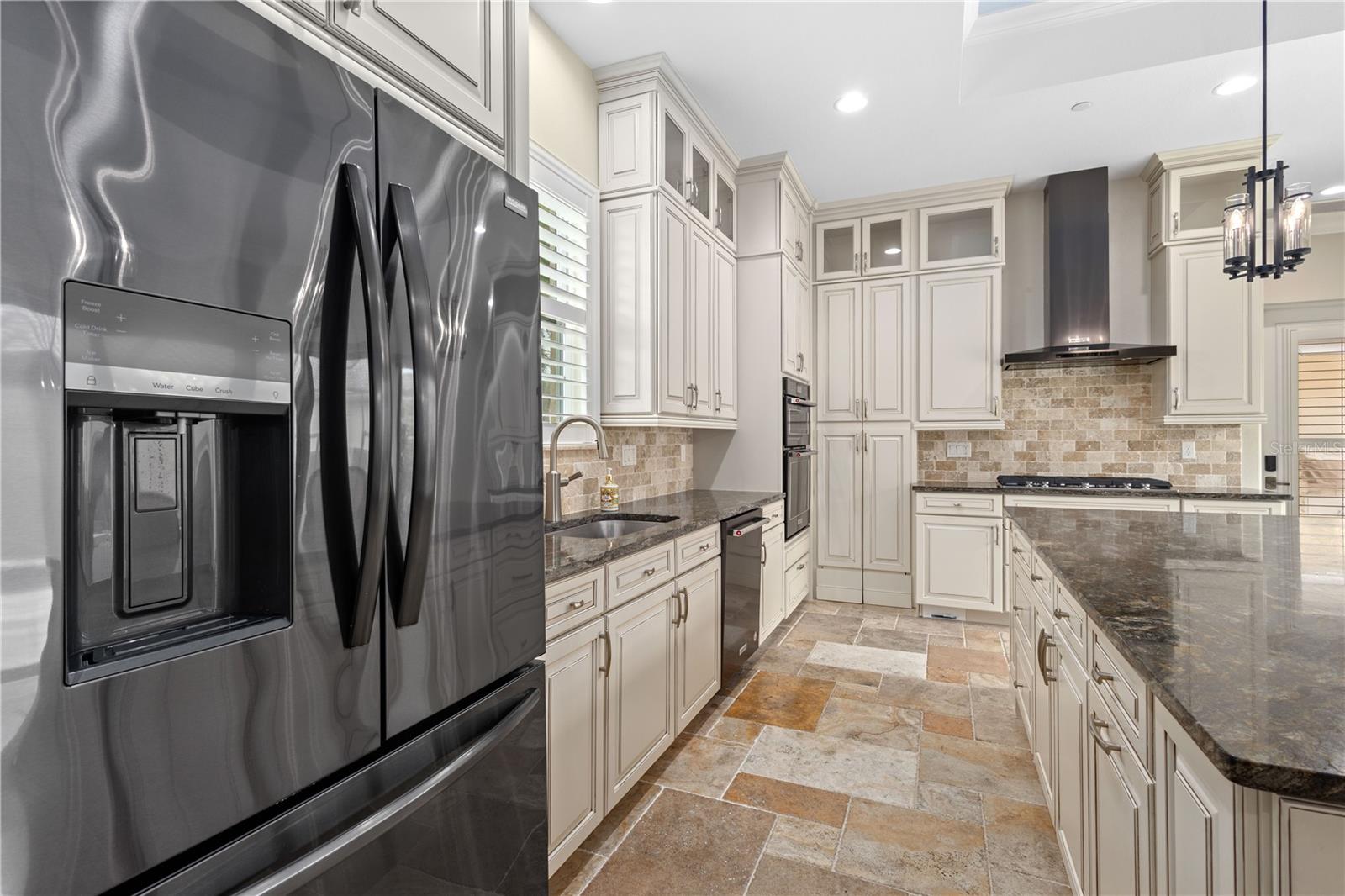 158 E TAMPA AVE, VENICE, FL, 34285