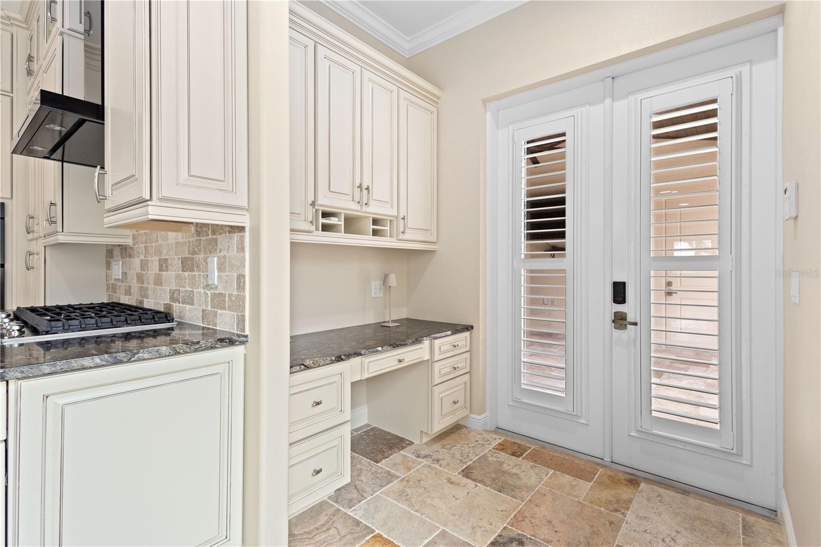158 E TAMPA AVE, VENICE, FL, 34285