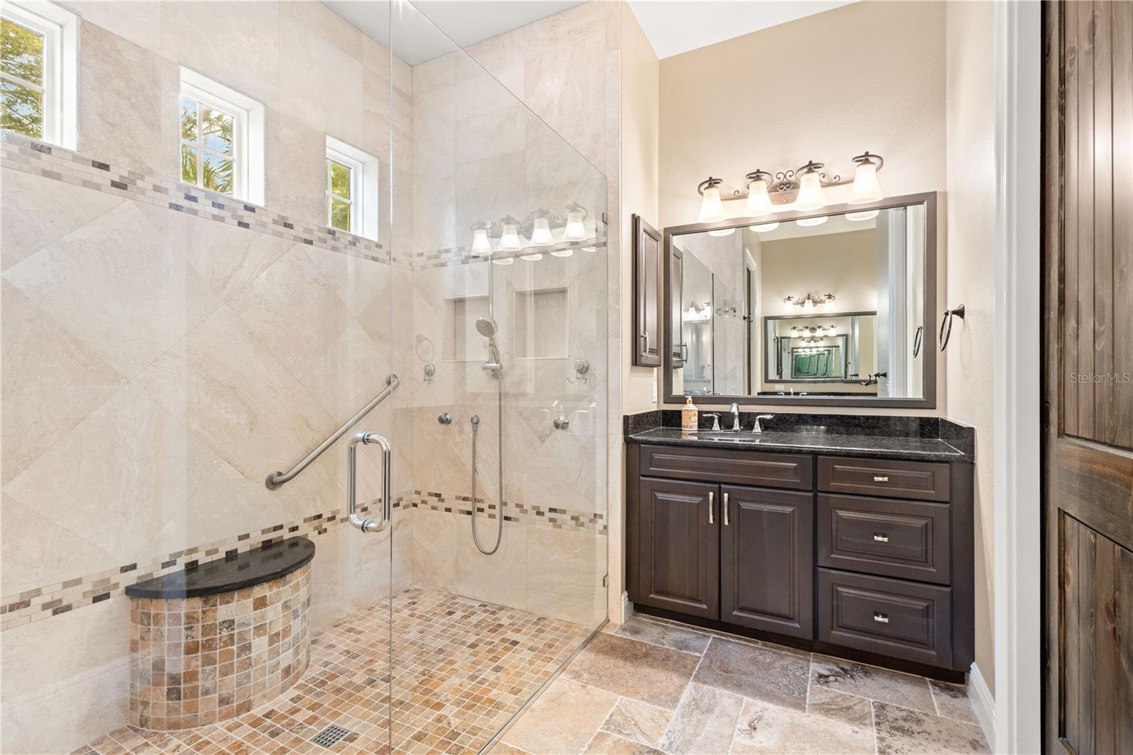 158 E TAMPA AVE, VENICE, FL, 34285
