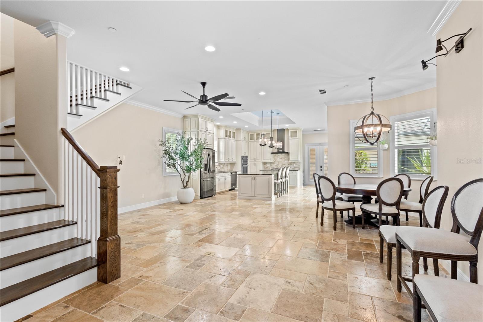 158 E TAMPA AVE, VENICE, FL, 34285