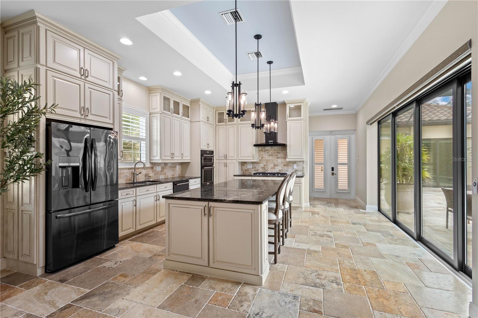 158 E TAMPA AVE, VENICE, FL, 34285
