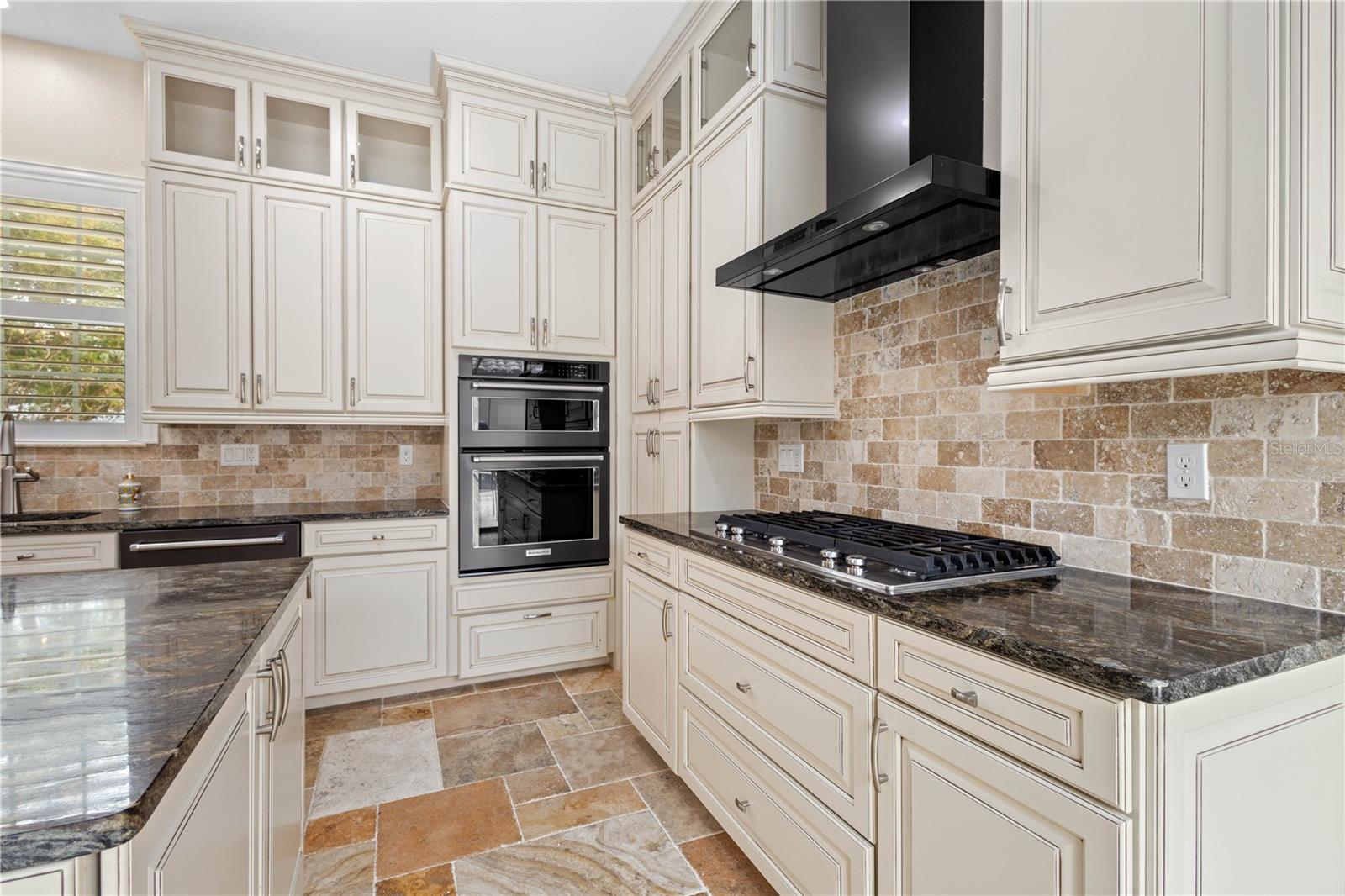 158 E TAMPA AVE, VENICE, FL, 34285