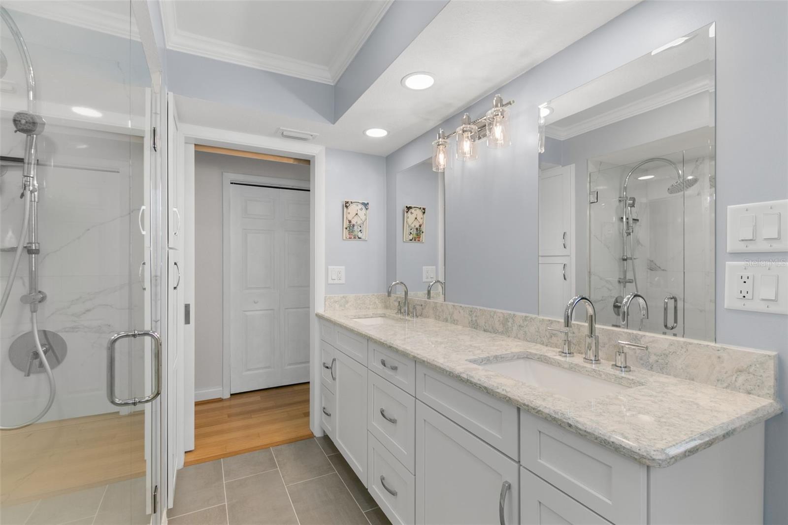 237 2ND ST W, TIERRA VERDE, FL, 33715