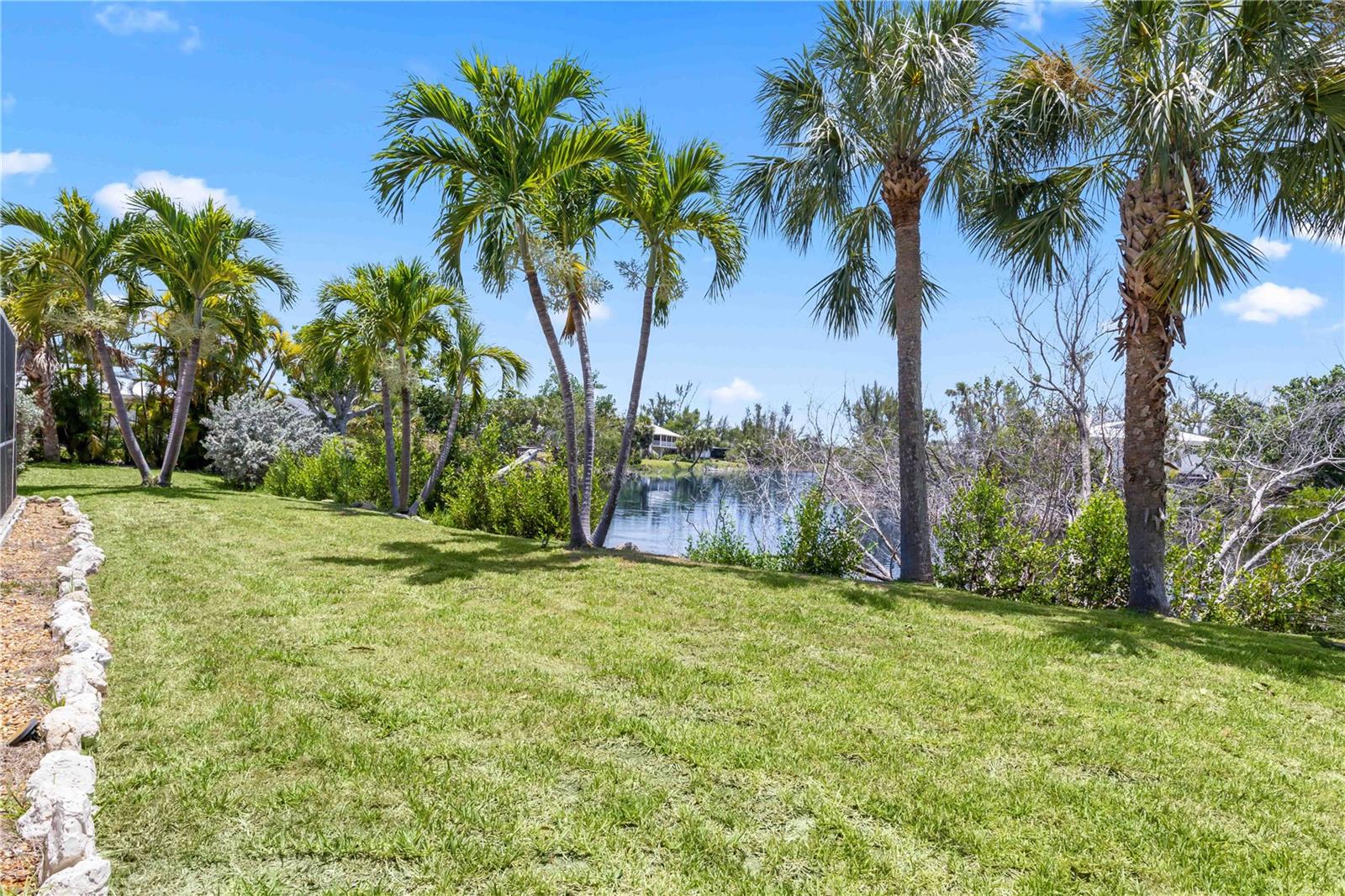 9421 MOONLIGHT DR, SANIBEL, FL, 33957
