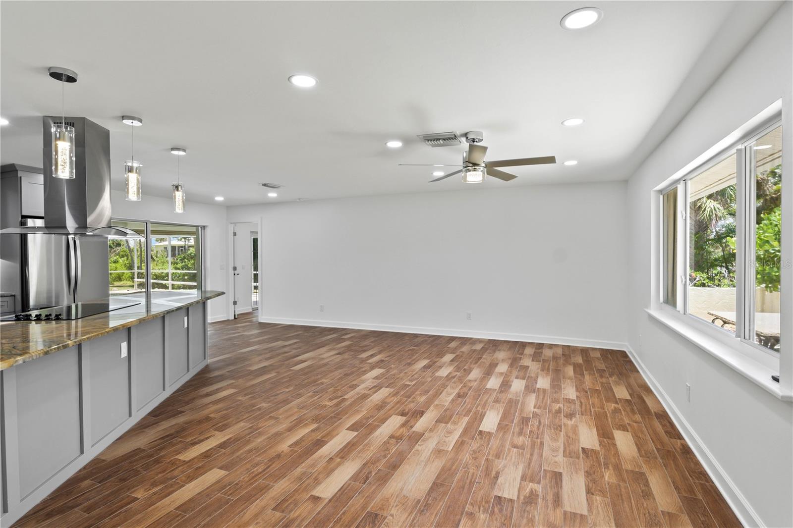 9421 MOONLIGHT DR, SANIBEL, FL, 33957