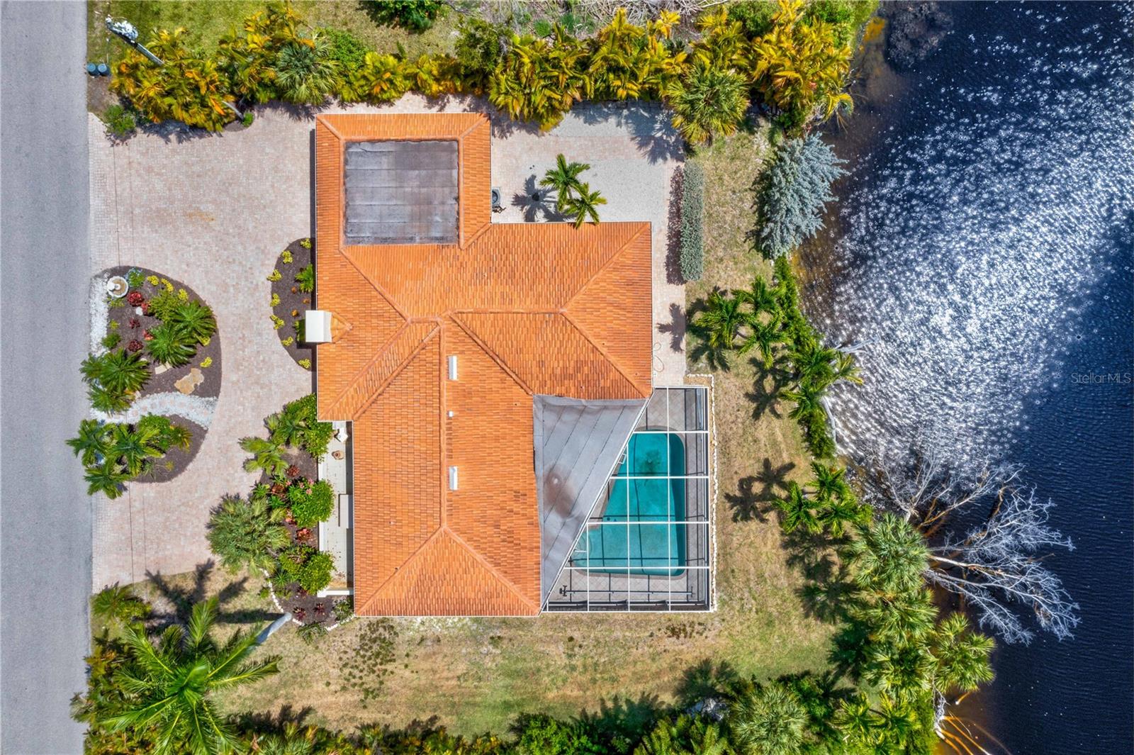 9421 MOONLIGHT DR, SANIBEL, FL, 33957