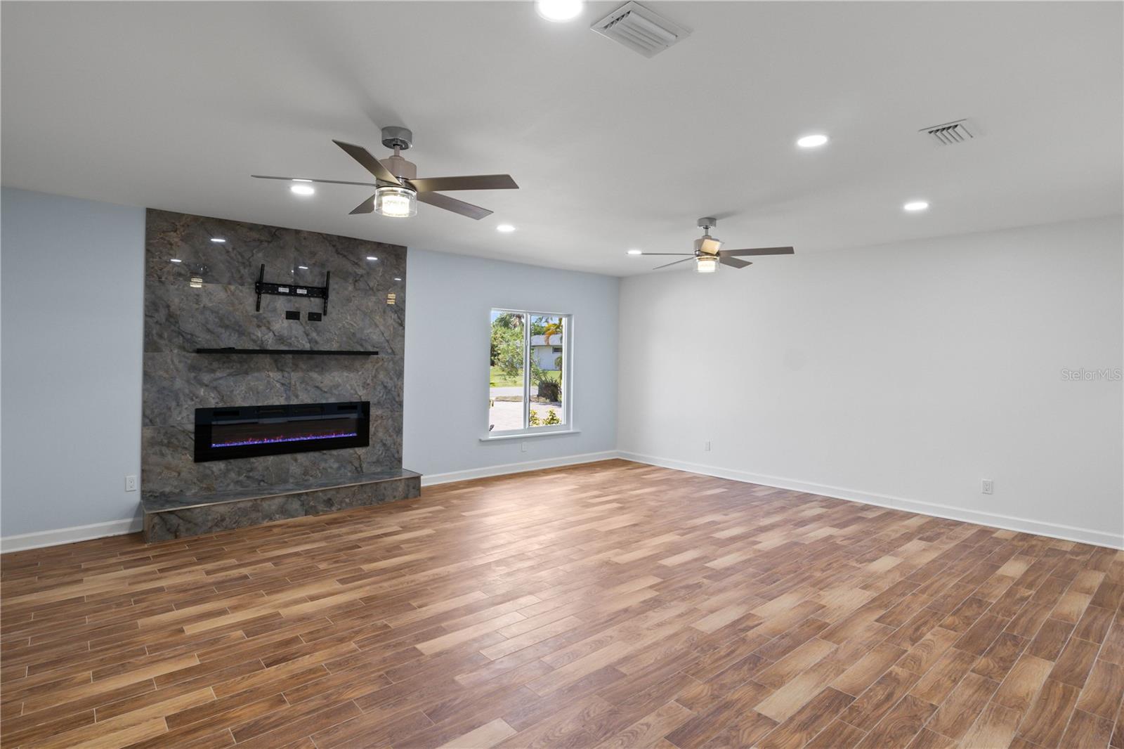 9421 MOONLIGHT DR, SANIBEL, FL, 33957