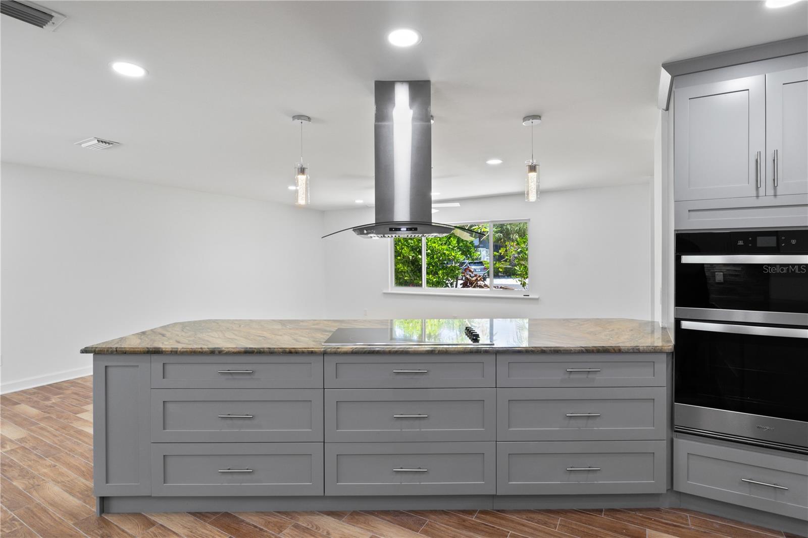 9421 MOONLIGHT DR, SANIBEL, FL, 33957