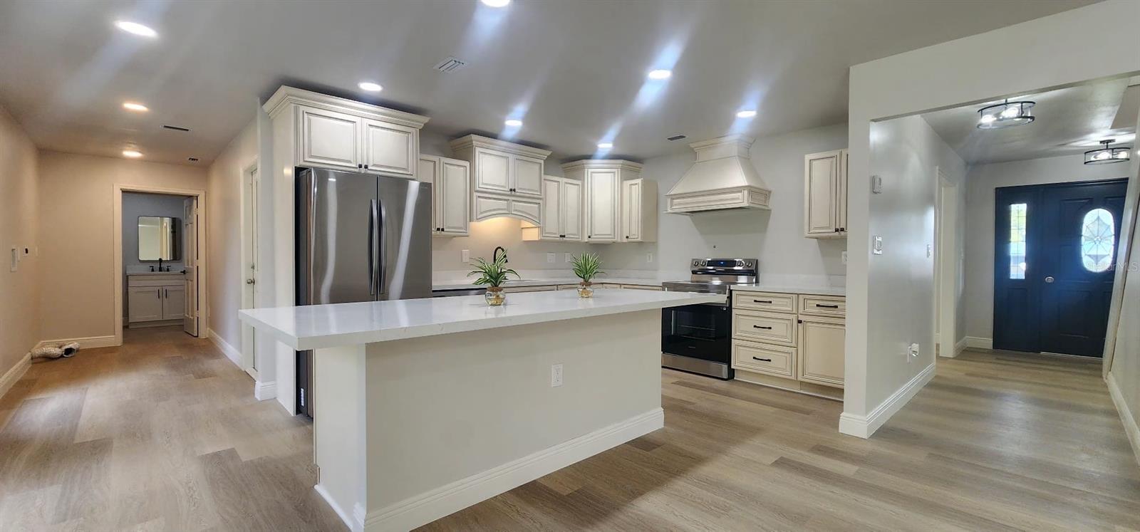100 REDBUD WOODS TRL, PALATKA, FL, 32177