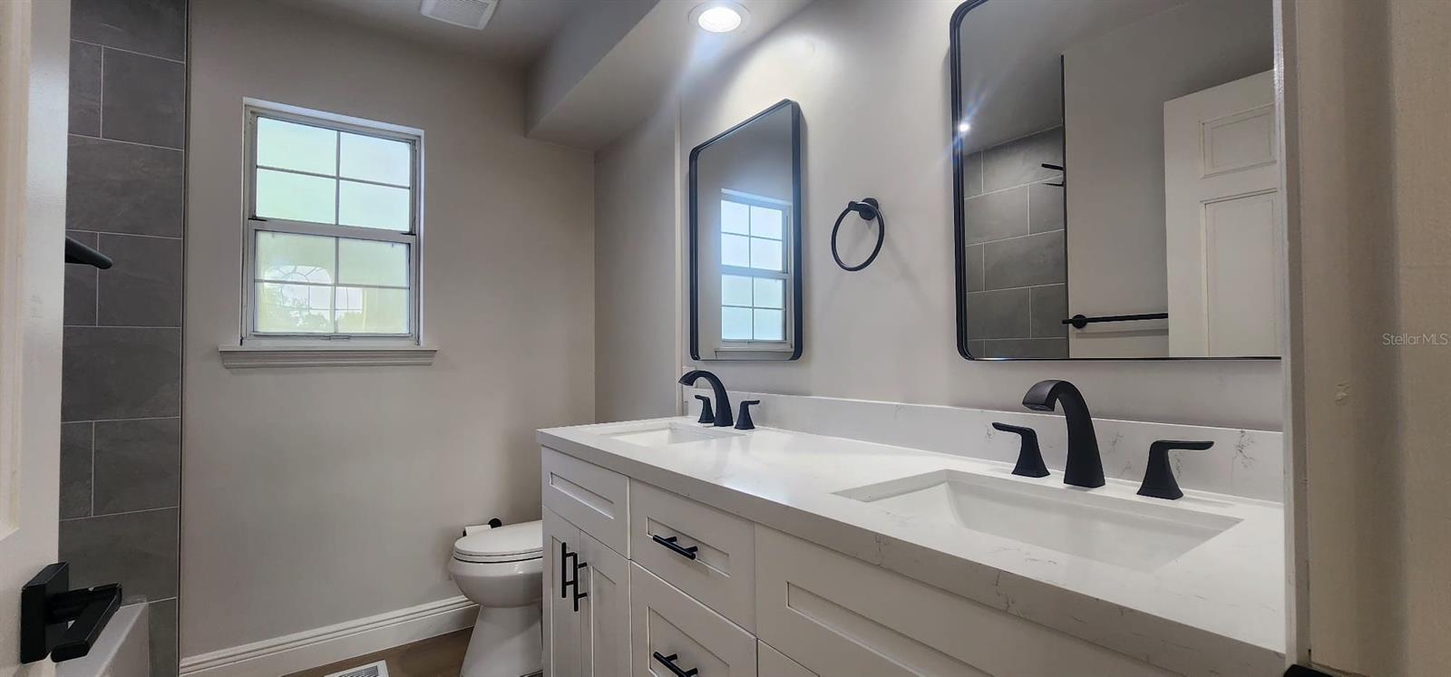 100 REDBUD WOODS TRL, PALATKA, FL, 32177