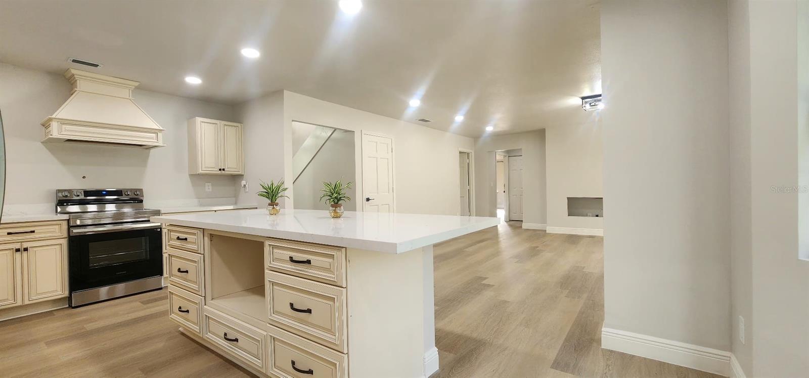 100 REDBUD WOODS TRL, PALATKA, FL, 32177