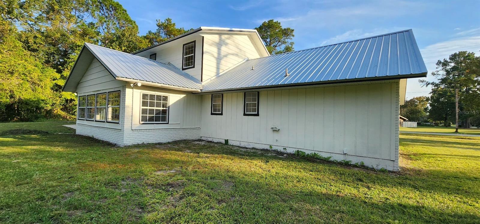 100 REDBUD WOODS TRL, PALATKA, FL, 32177