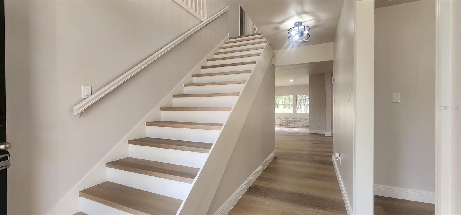 100 REDBUD WOODS TRL, PALATKA, FL, 32177