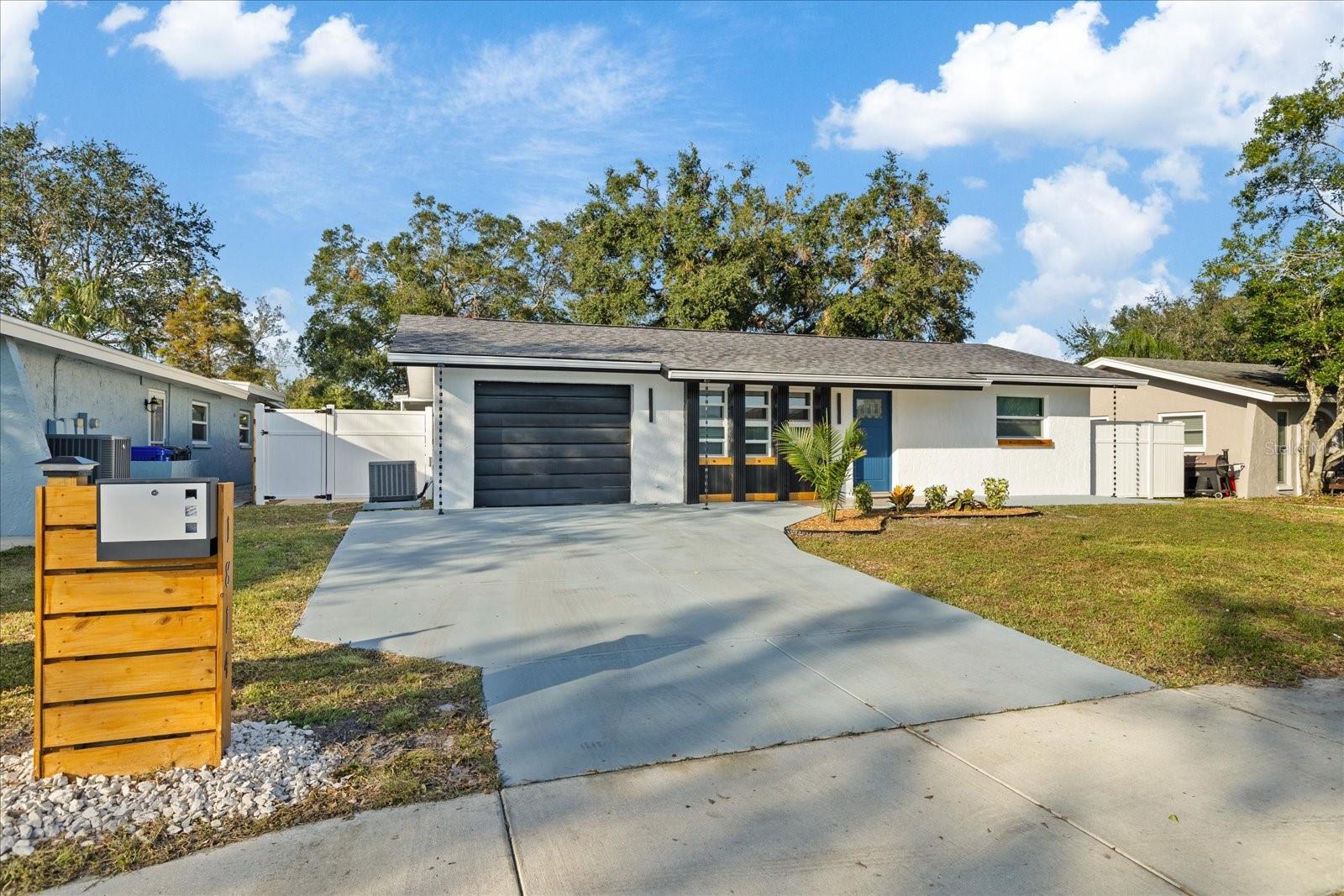 1814 GREENWOOD DR, OLDSMAR, FL, 34677