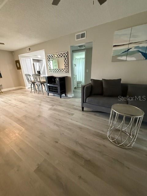 1250 S PINELLAS AVE #202, TARPON SPRINGS, FL, 34689