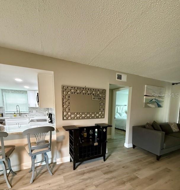 1250 S PINELLAS AVE #202, TARPON SPRINGS, FL, 34689