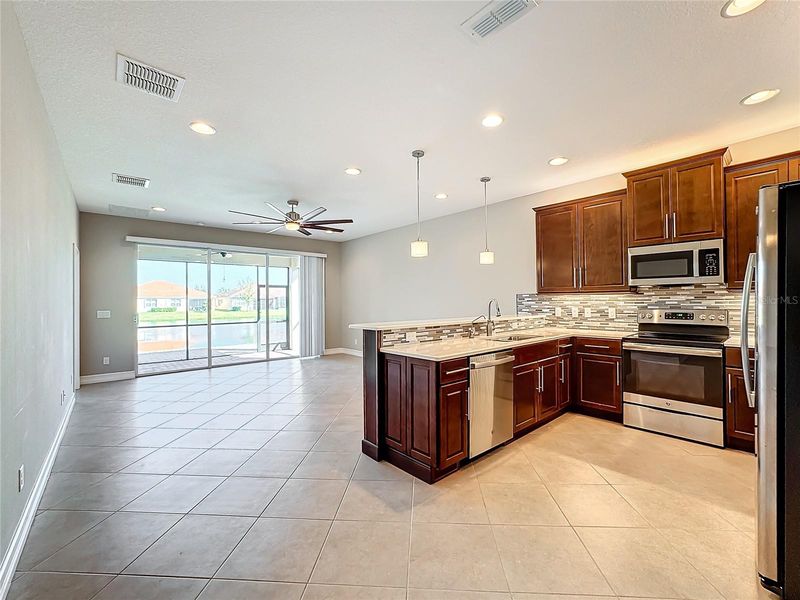 4847 MARBLE SPRINGS CIR, WIMAUMA, FL, 33598