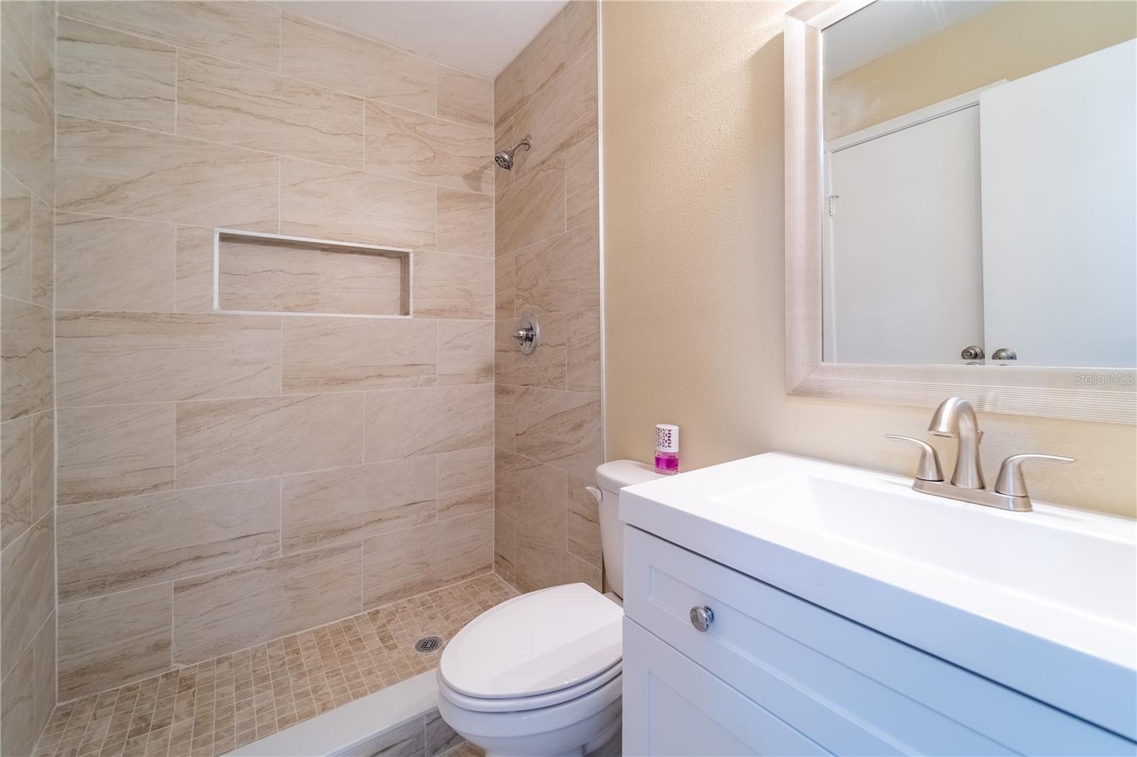 1400 GANDY BLVD N #409, ST PETERSBURG, FL, 33702