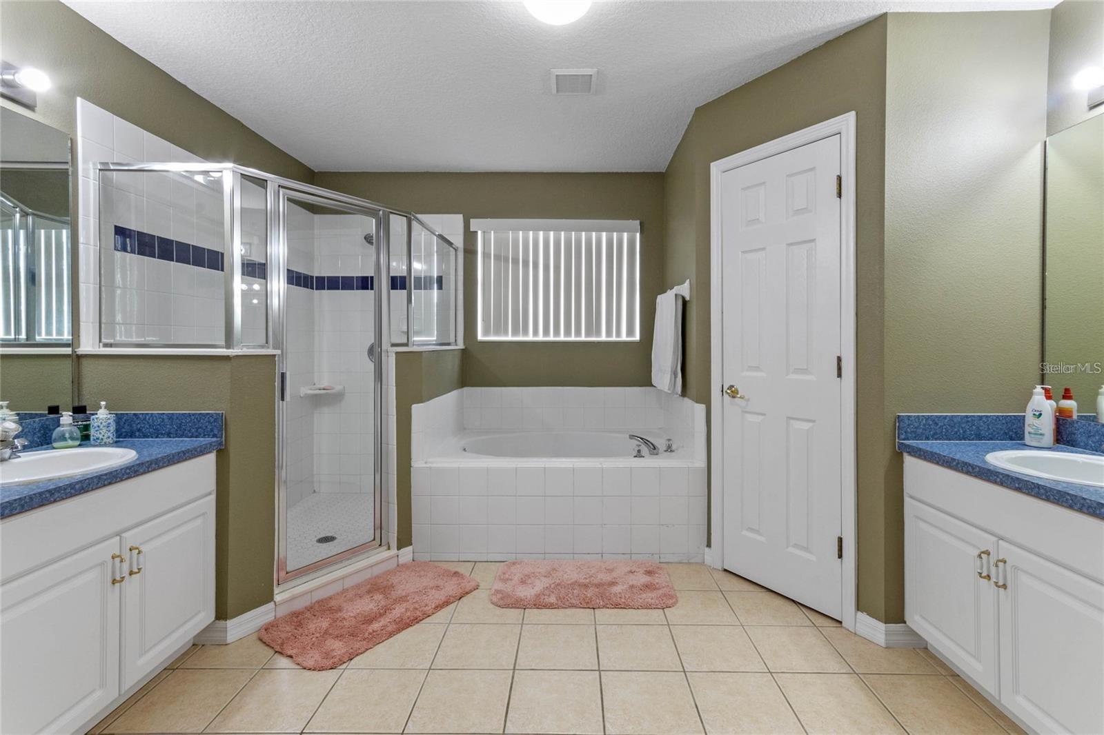 4615 CUMBRIAN LAKES DR, KISSIMMEE, FL, 34746