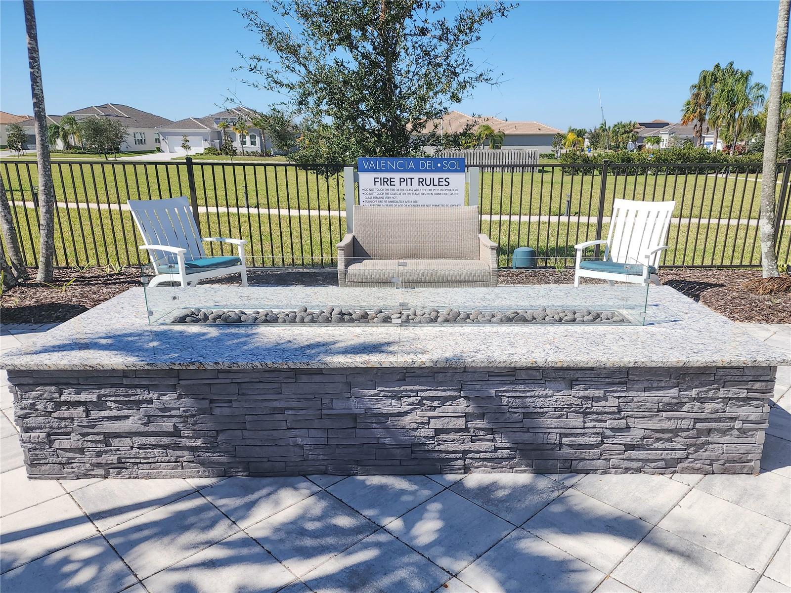 5013 SEVILLA SHORES DR, WIMAUMA, FL, 33598