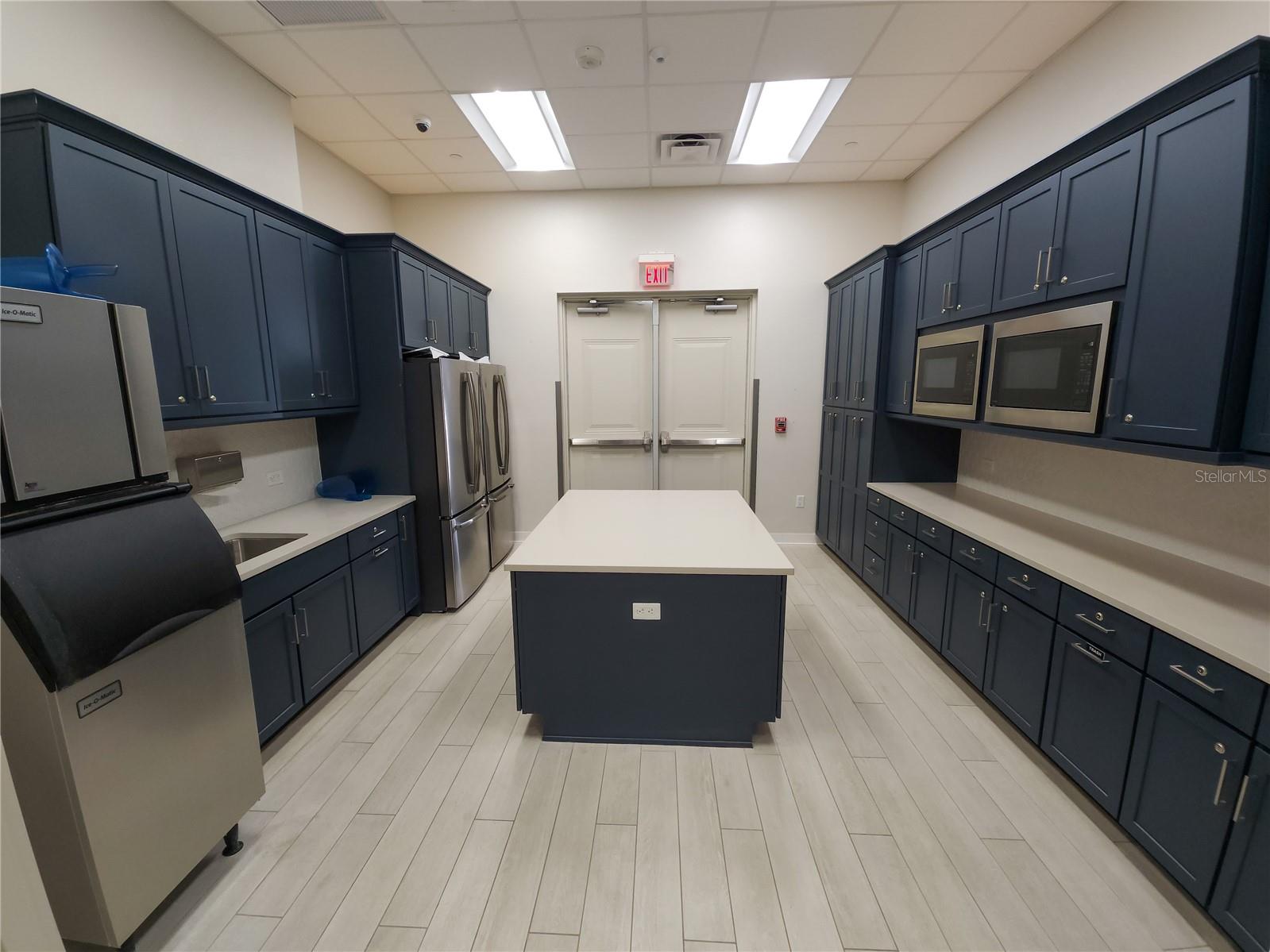 5013 SEVILLA SHORES DR, WIMAUMA, FL, 33598