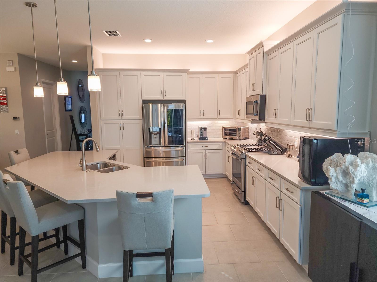 5013 SEVILLA SHORES DR, WIMAUMA, FL, 33598