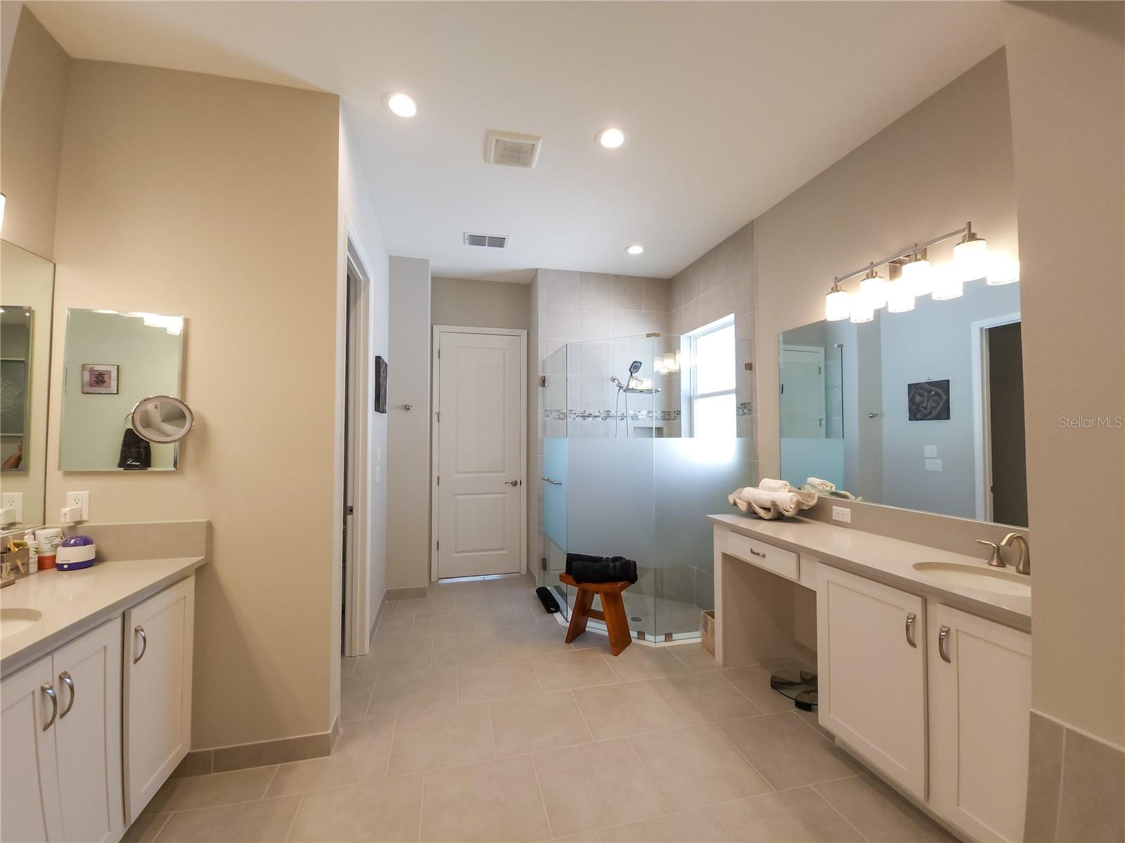 5013 SEVILLA SHORES DR, WIMAUMA, FL, 33598