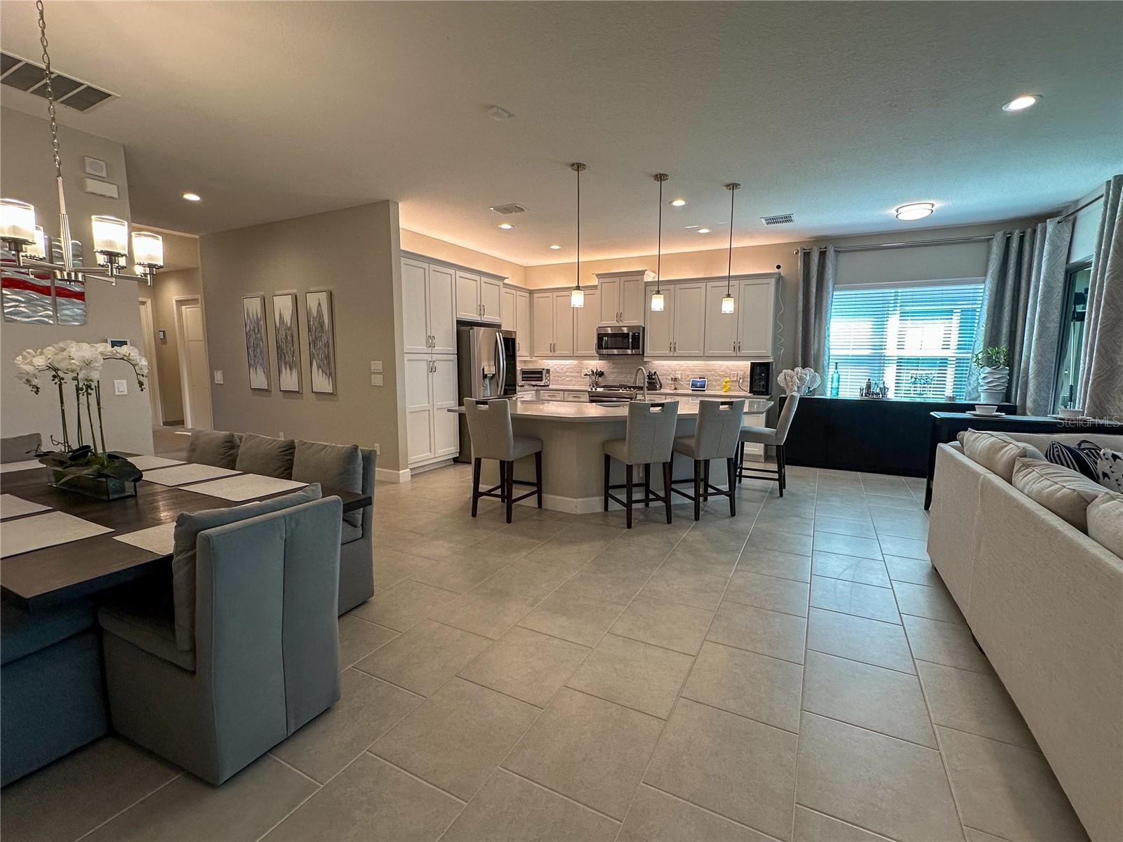 5013 SEVILLA SHORES DR, WIMAUMA, FL, 33598