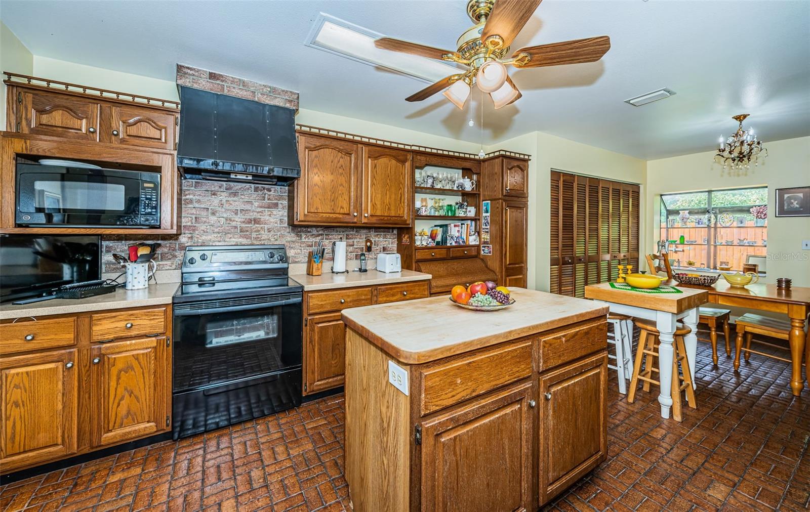 2025 MACARTHUR CT, DUNEDIN, FL, 34698