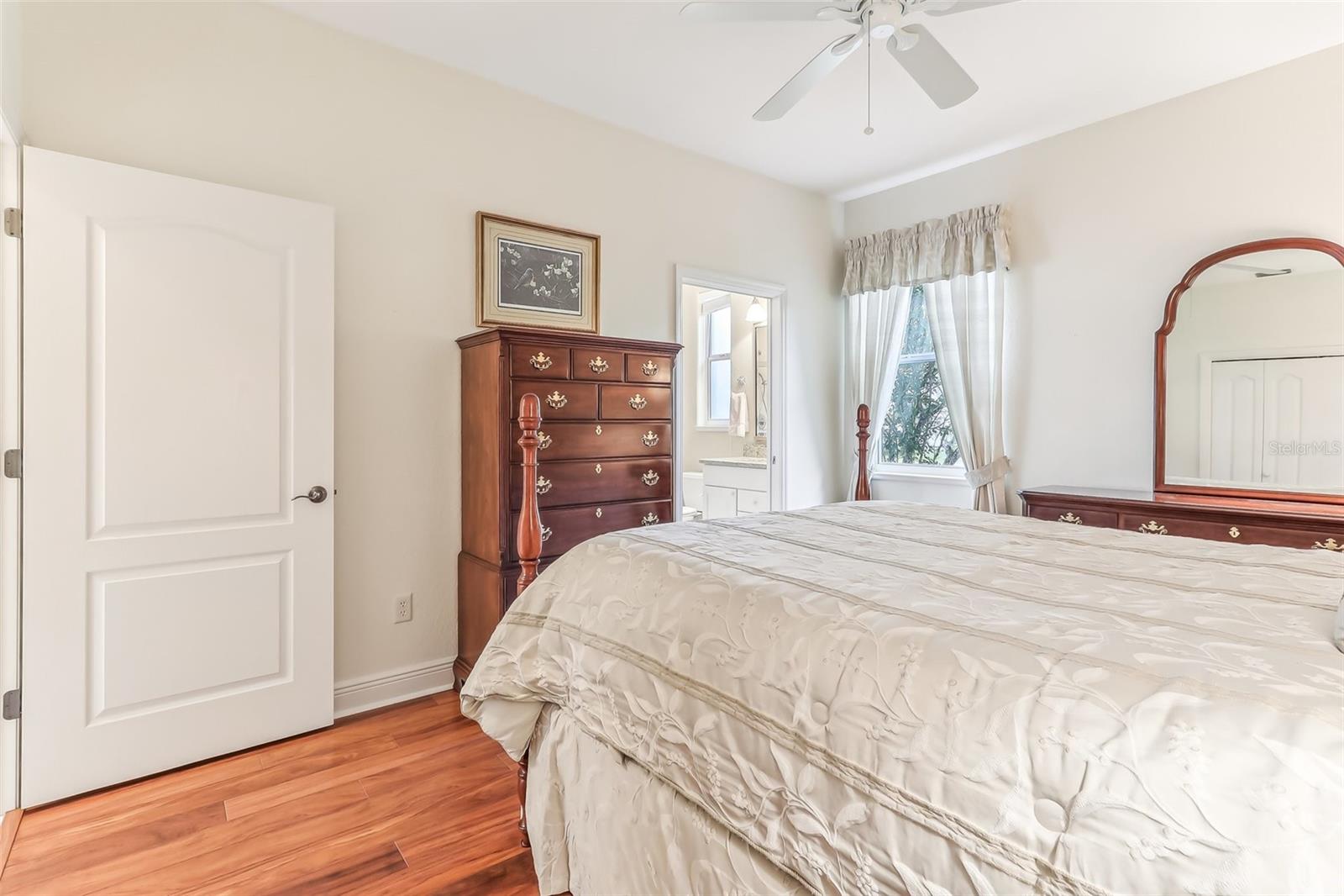 1596 BIRMINGHAM TER, THE VILLAGES, FL, 32162