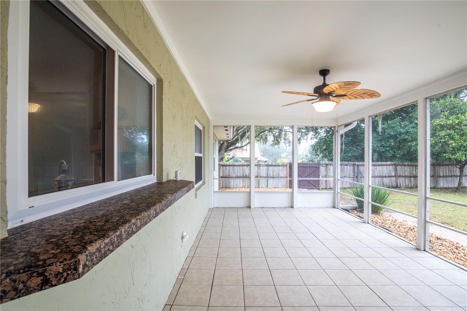 129 E LAUREL AVE, HOWEY IN THE HILLS, FL, 34737