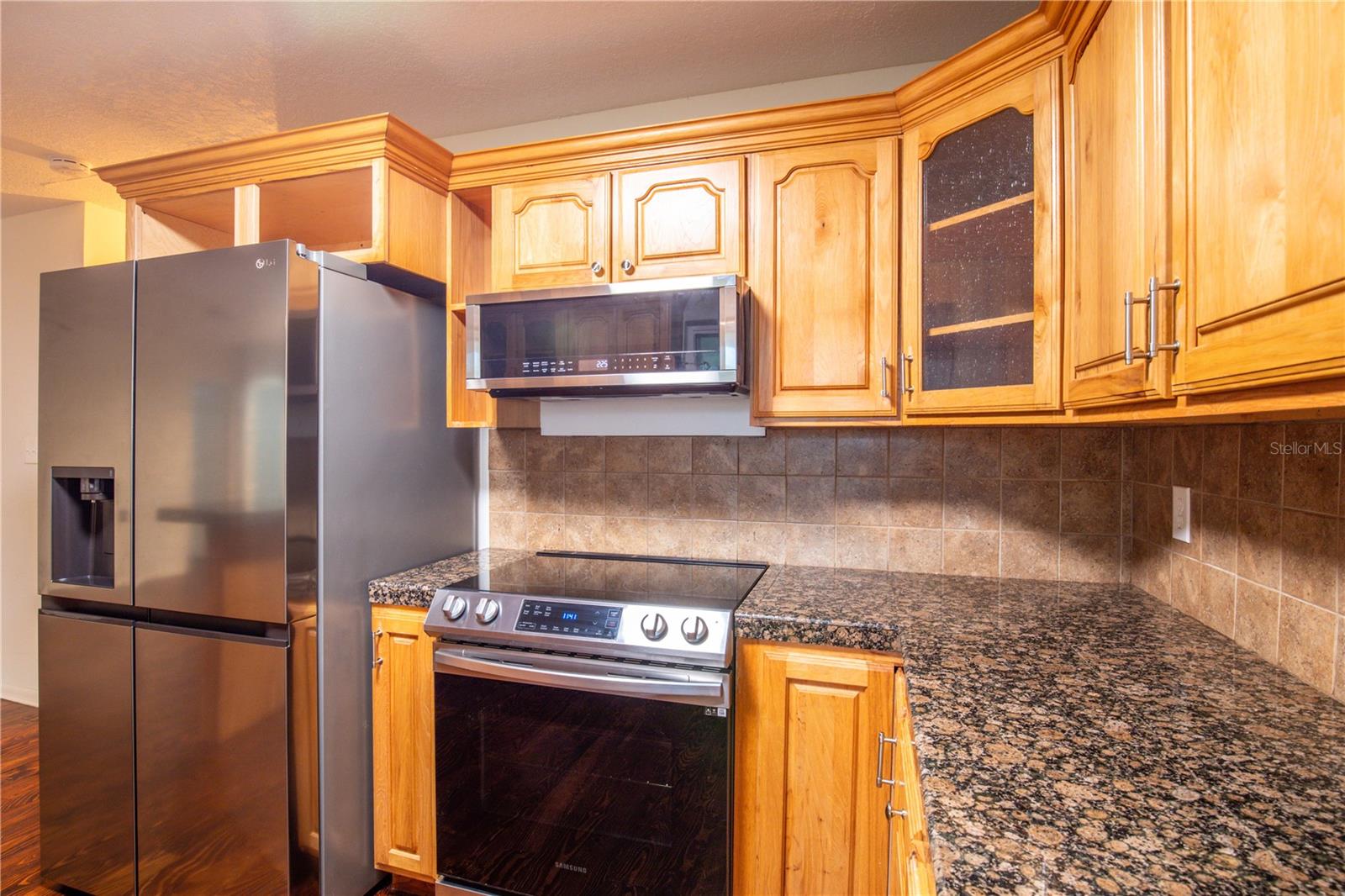 129 E LAUREL AVE, HOWEY IN THE HILLS, FL, 34737
