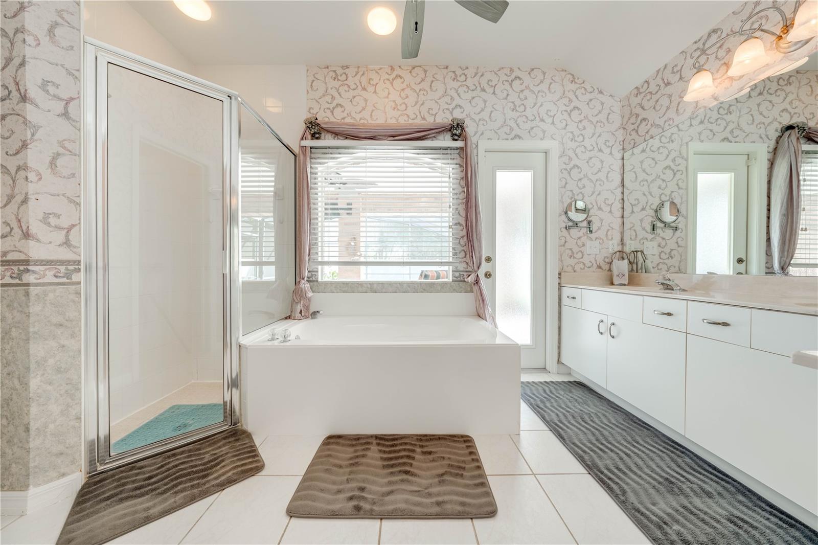 1055 PINDER ST, DELTONA, FL, 32725