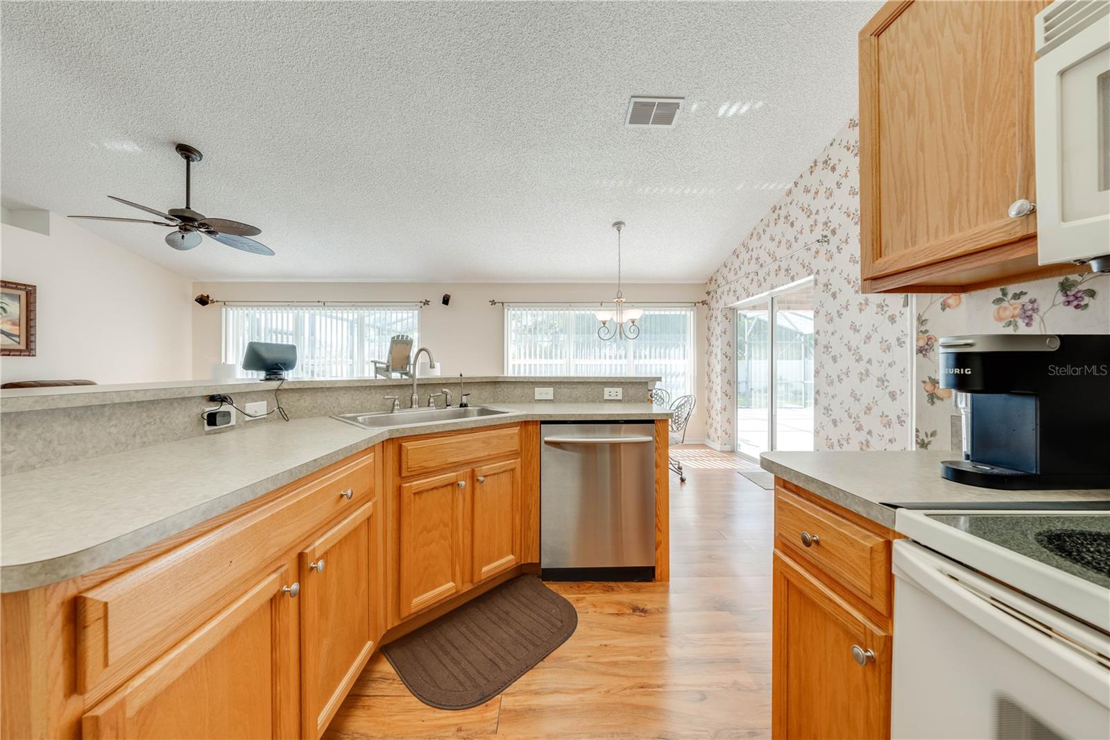 1055 PINDER ST, DELTONA, FL, 32725