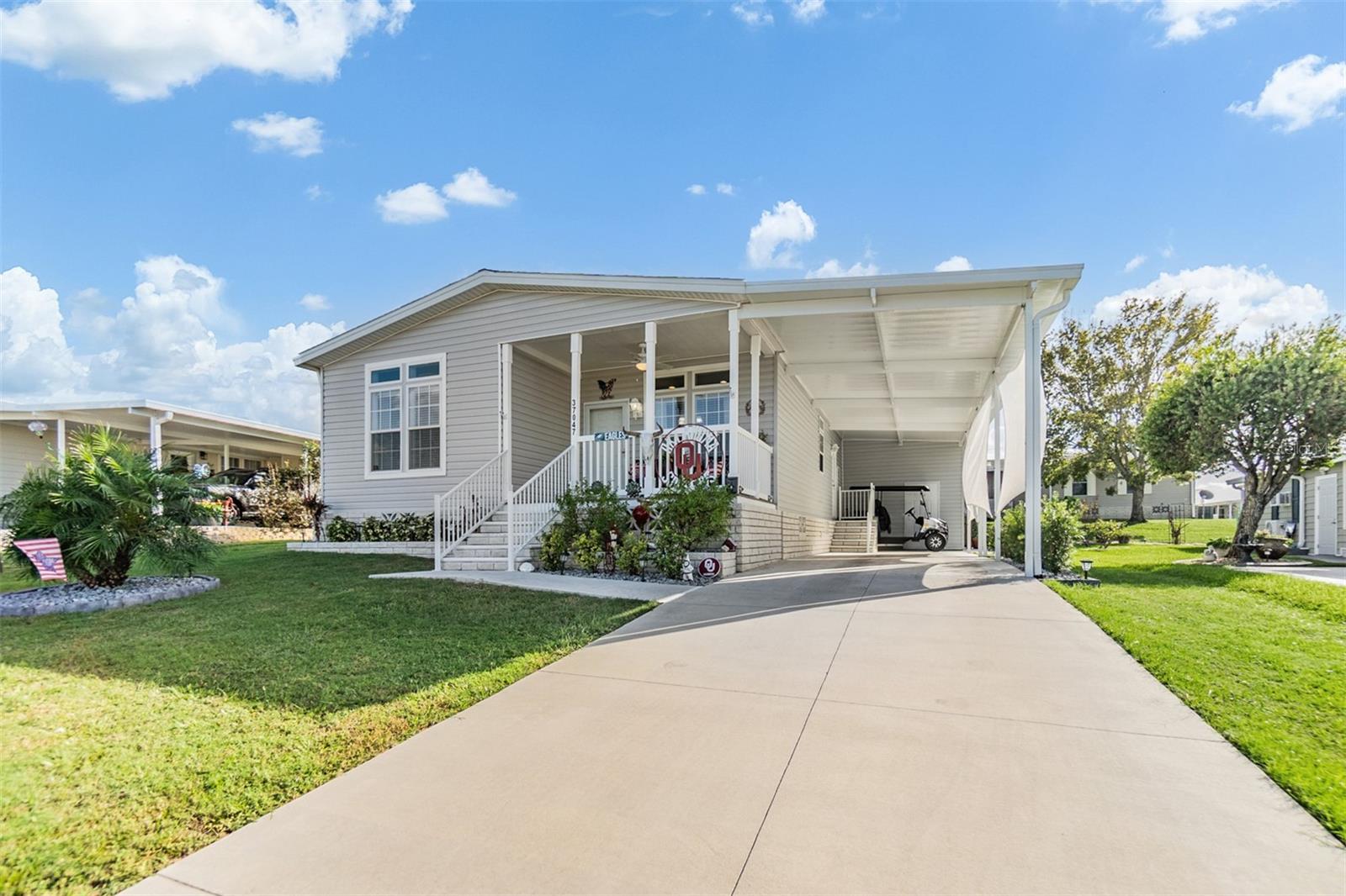 37047 NEUKOM AVE, ZEPHYRHILLS, FL, 33541