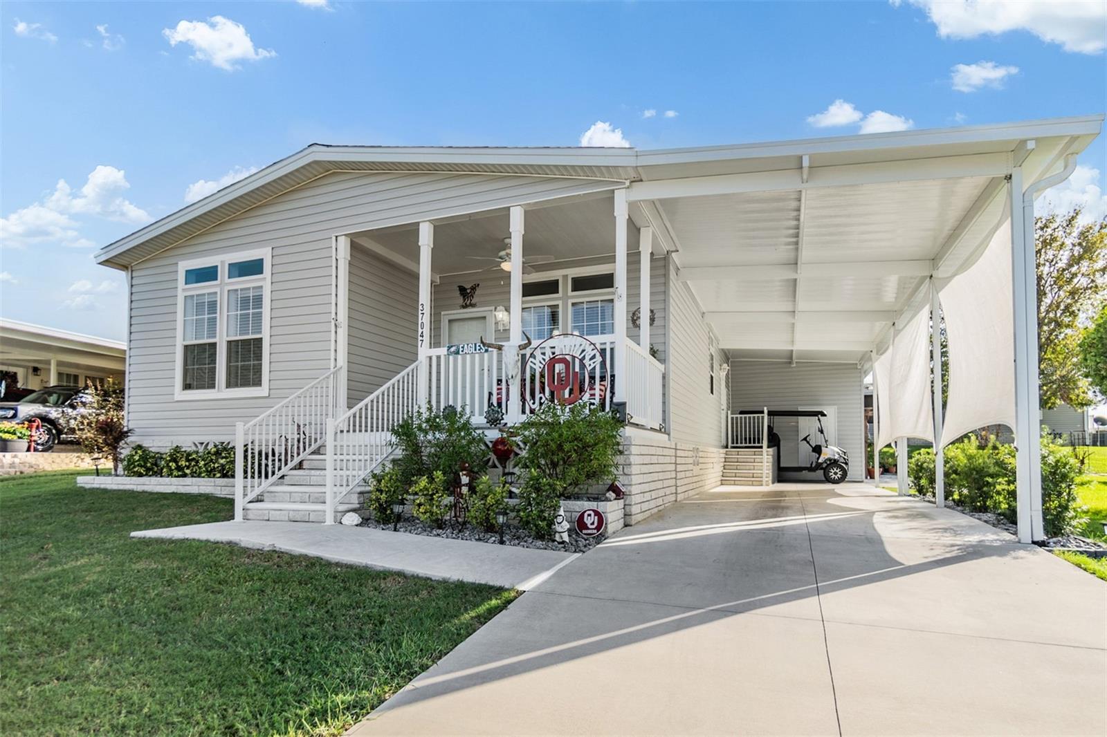 37047 NEUKOM AVE, ZEPHYRHILLS, FL, 33541