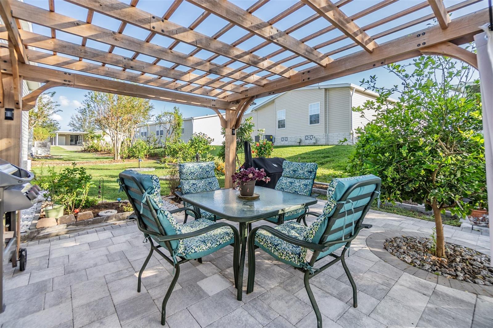 37047 NEUKOM AVE, ZEPHYRHILLS, FL, 33541