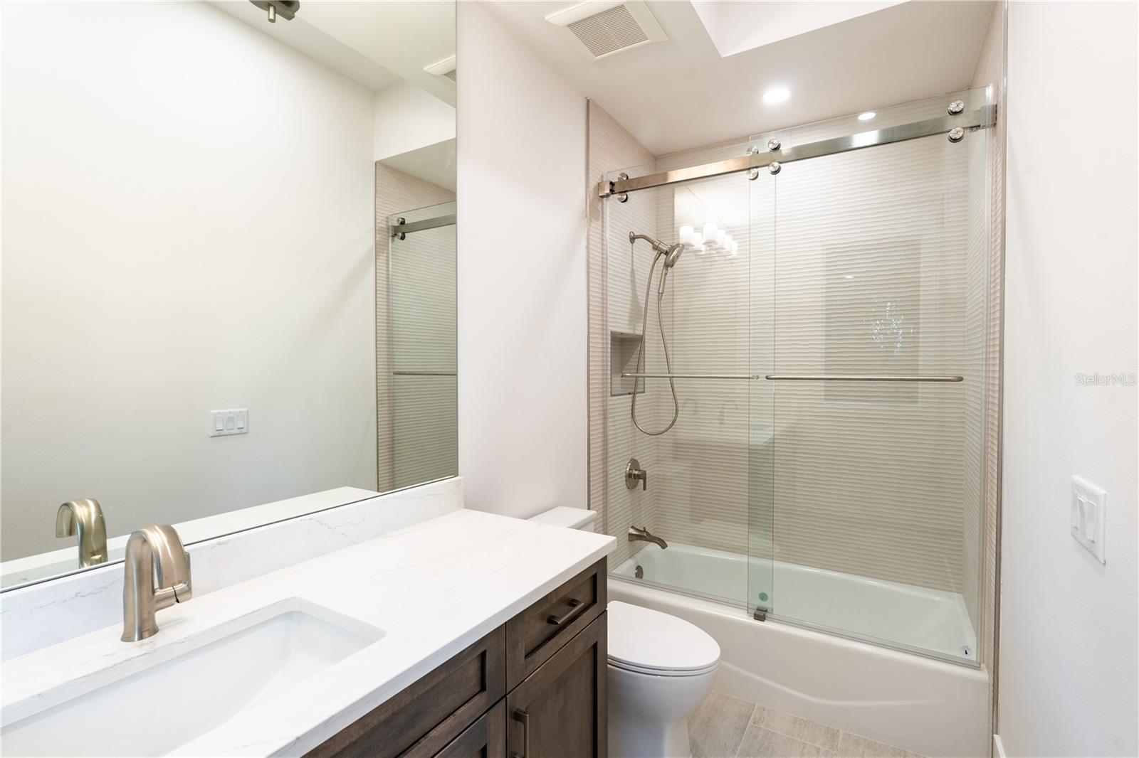 1802 FIELD RD, SARASOTA, FL, 34231