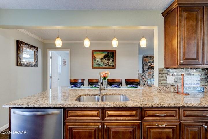 11 SUNRISE AVE, ORMOND BEACH, FL, 32176