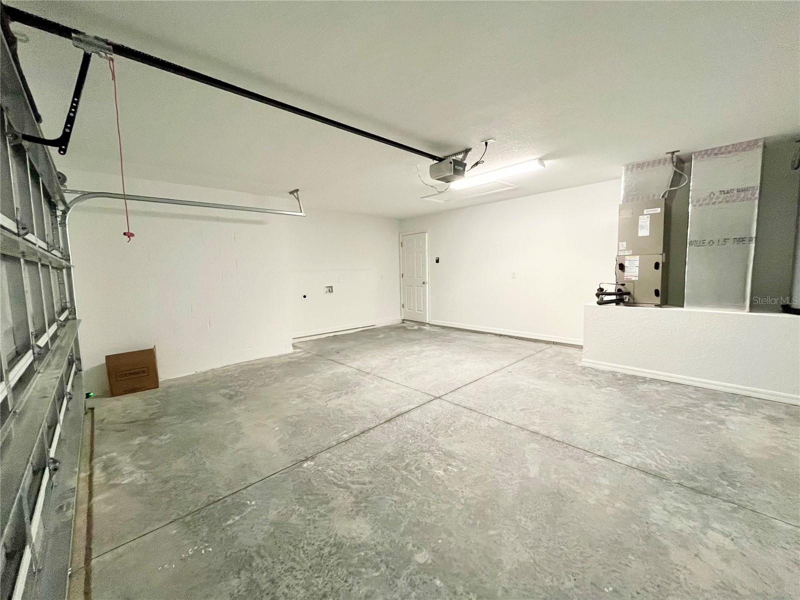 35 GUAVA TERRACE RADL, OCKLAWAHA, FL, 32179