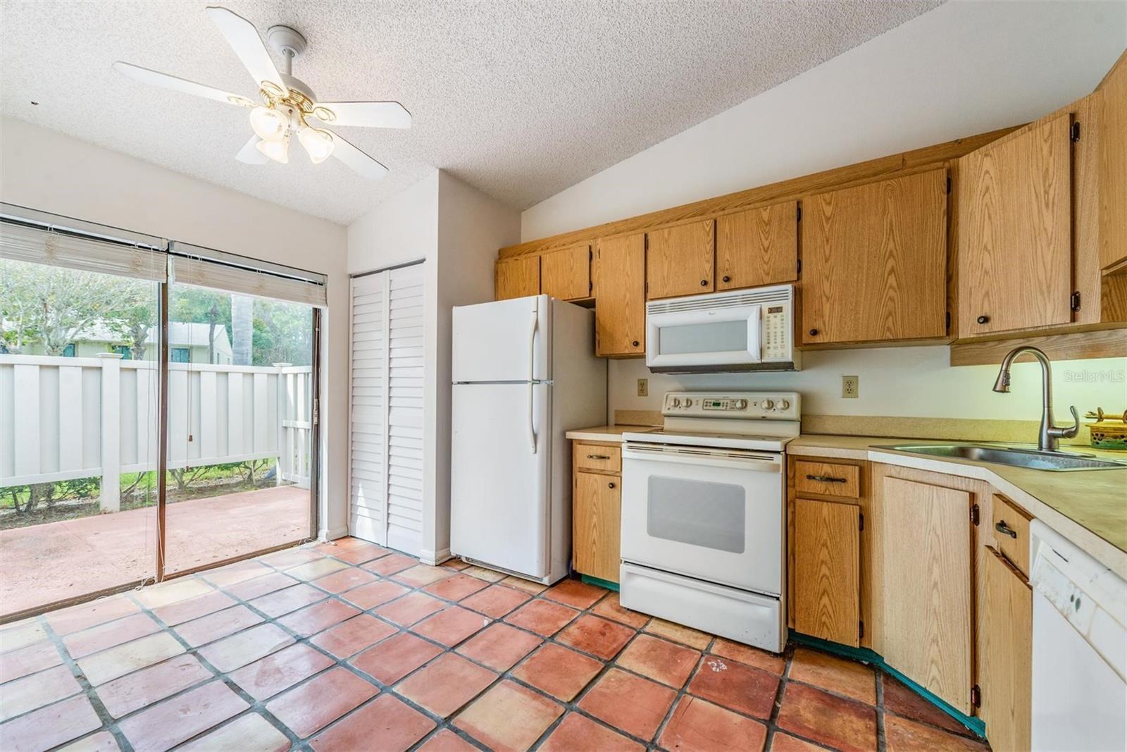 1333 SHADY PINE WAY #D, TARPON SPRINGS, FL, 34688