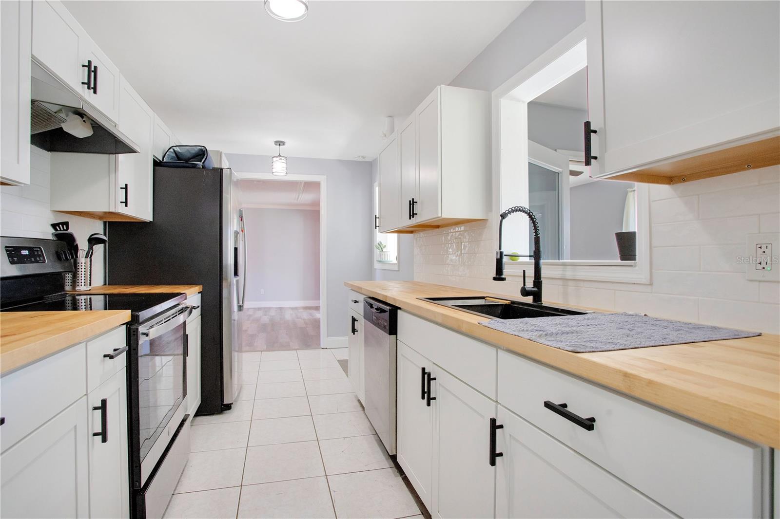 2030 LEISURE DR, WINTER HAVEN, FL, 33881