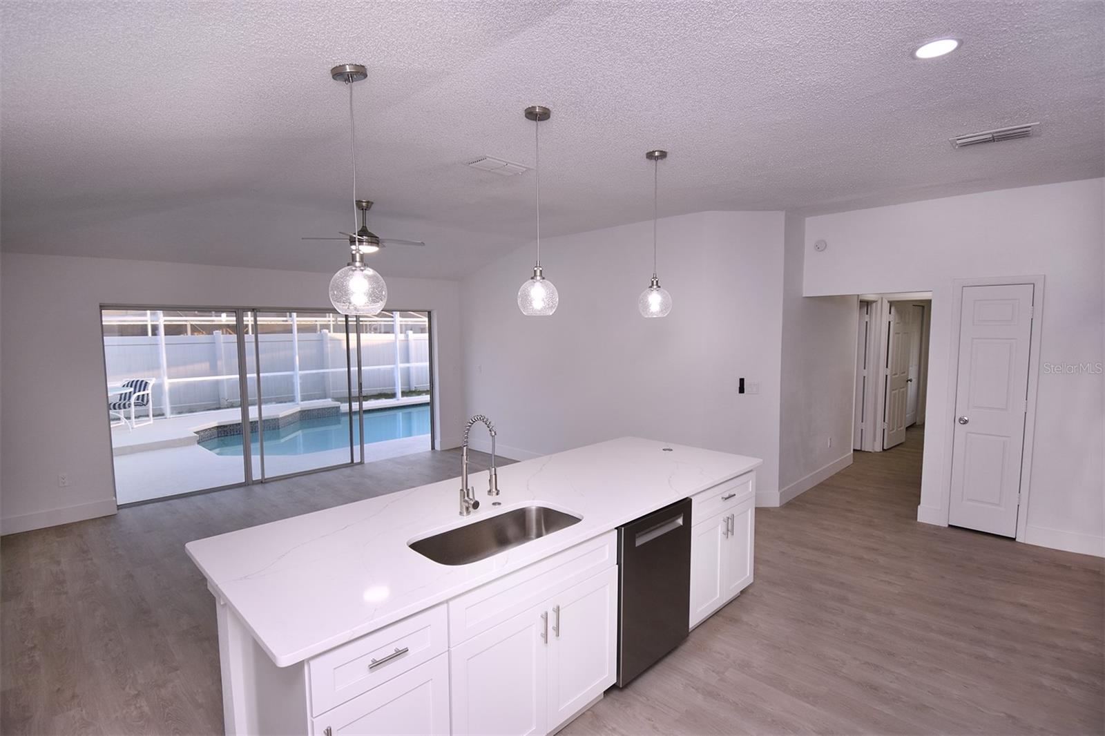 8815 PARLIAMENT CT, KISSIMMEE, FL, 34747