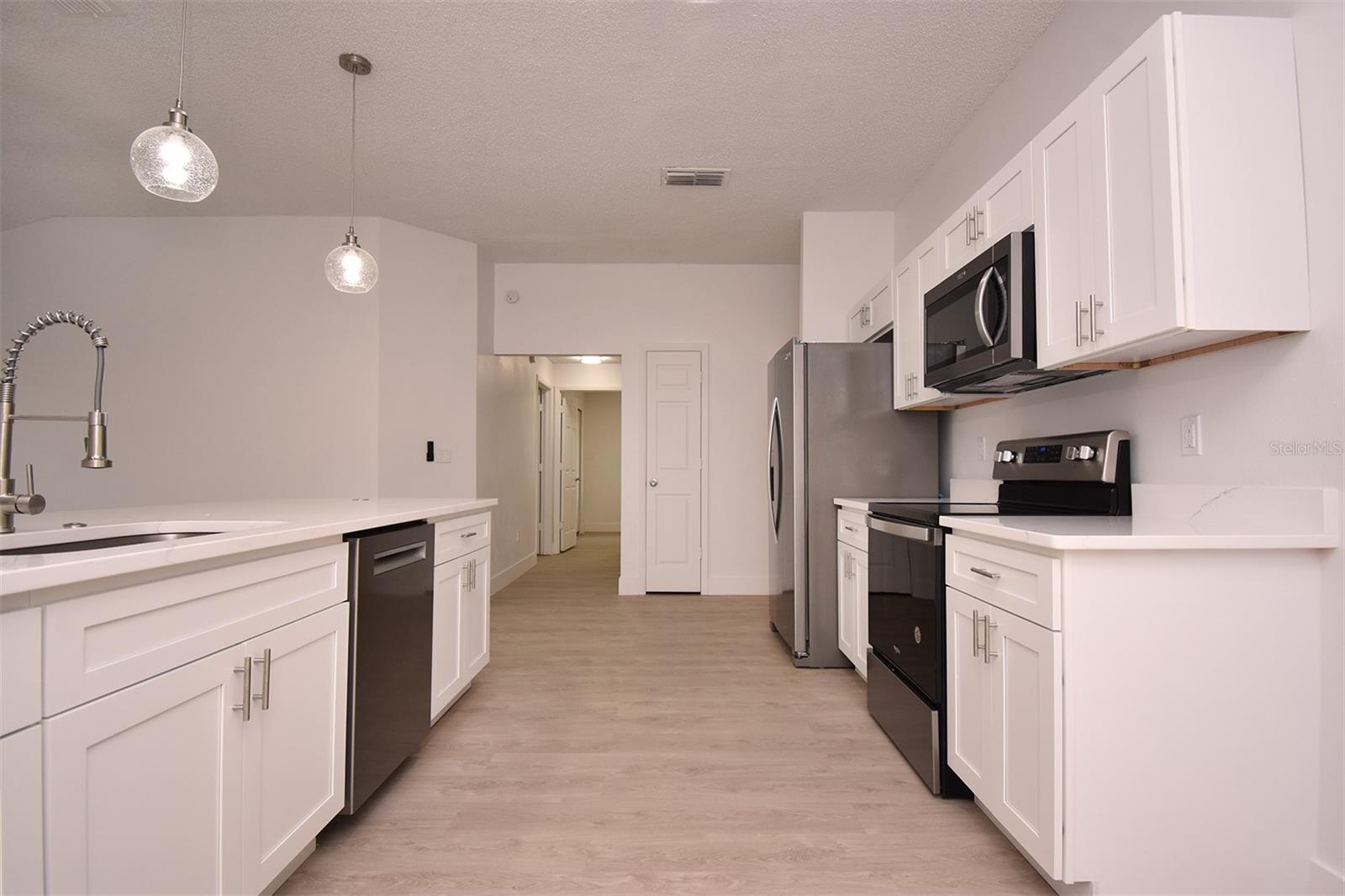 8815 PARLIAMENT CT, KISSIMMEE, FL, 34747