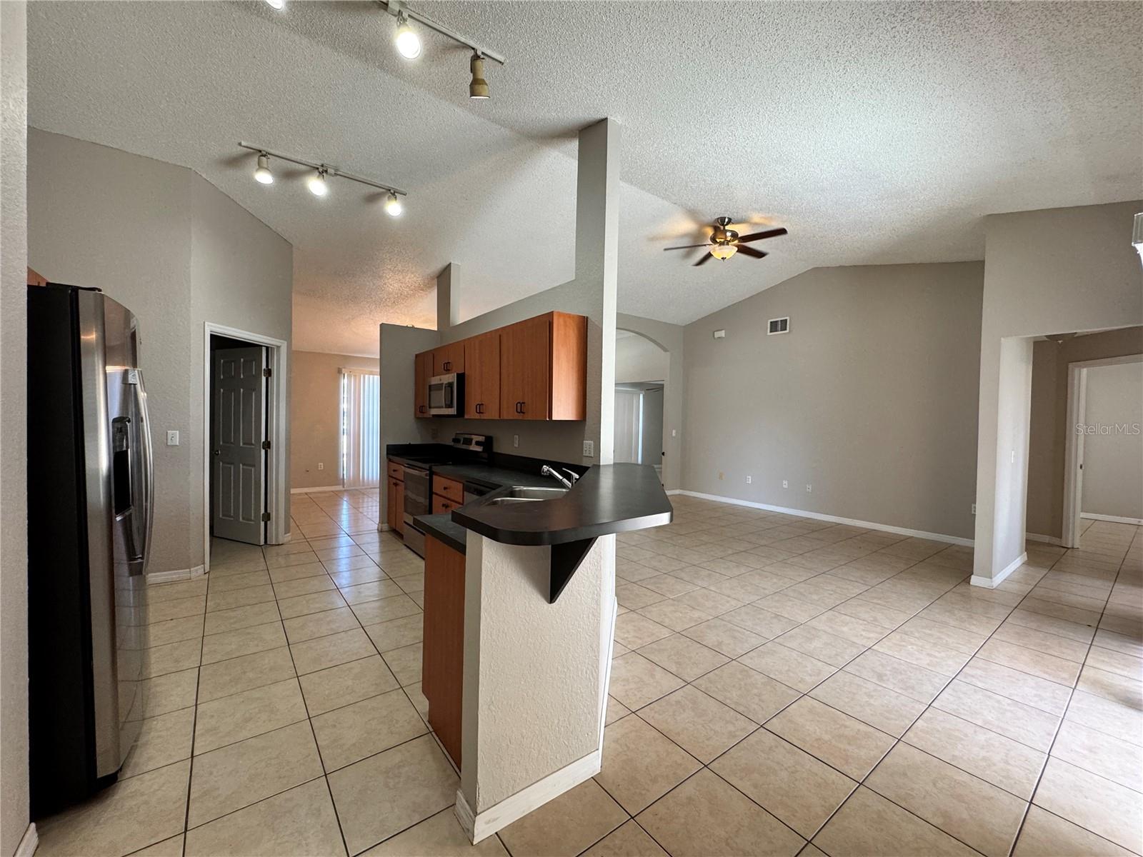 817 HIGHLAND CREST LOOP, LAKE WALES, FL, 33853
